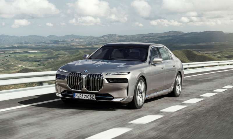 Обзор электромобиля BMW i7